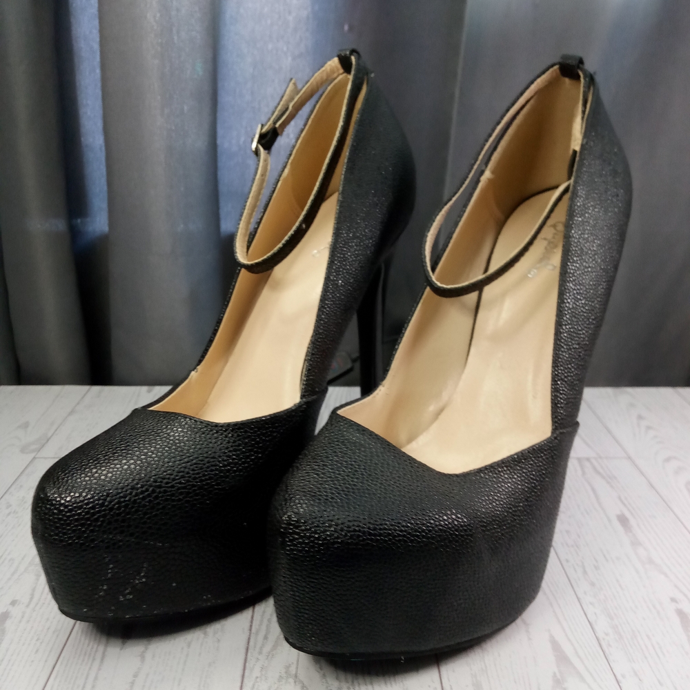 Qupid Black Stiletto Heels Classic Pumps